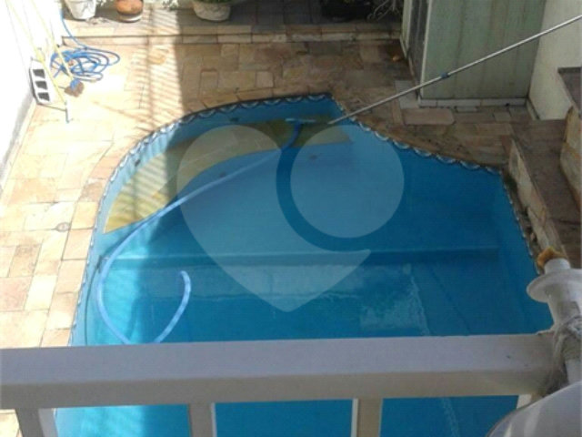 Sobrado à venda com 3 quartos, sendo 2 suítes,  em Horto, São Paulo, SP