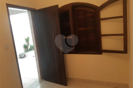 Casa à venda com 2 quartos em Vila Galvão, Guarulhos, SP