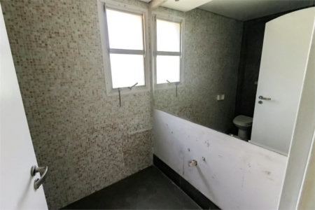 Apartamento à venda com 3 quartos, sendo 2 suítes, em Vila Andrade, São Paulo, SP