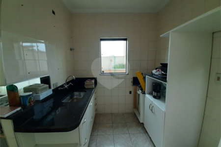 Casa à venda com 5 quartos, sendo 1 suíte, em Vila Lavínia, Mogi das Cruzes, SP