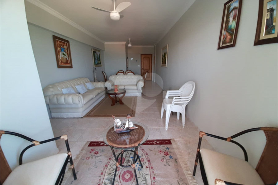 Apartamento à venda com 2 quartos, sendo 1 suíte, em Vera Cruz, Mongaguá, SP