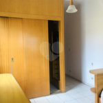 Sobrado à venda com 3 quartos, sendo 1 suíte, em Vila Romero, São Paulo, SP