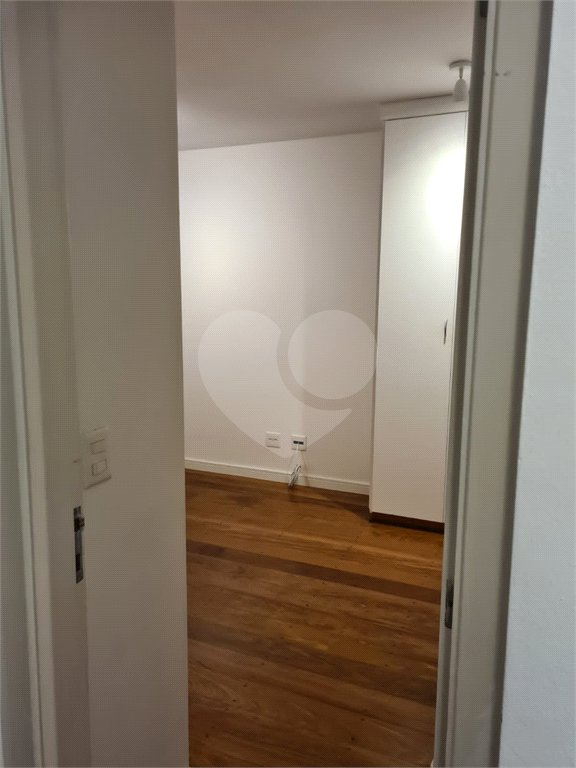 Casa à venda com 3 suítes no condomínio Residencial Courtyard Village, São Paulo - SP