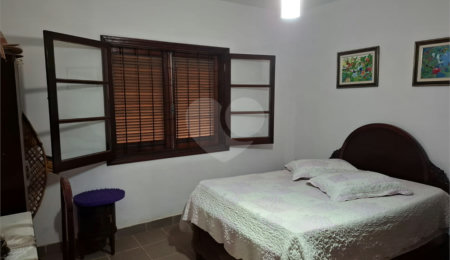 Sítio à venda com 3 quartos, sendo 1 suíte,  em Bairro do Cambará, São Roque, SP
