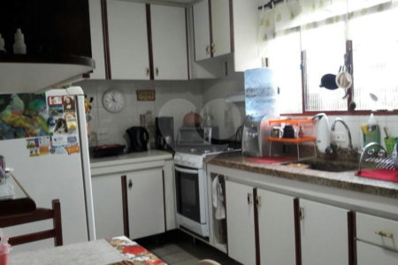 Sobrado à venda com 2 quartos, sendo 1 suíte,  em Vila Paulicéia, São Paulo, SP