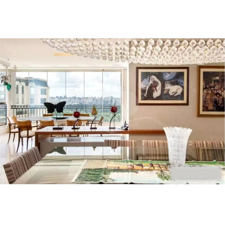 Apartamento à venda com 4 suítes em Moema, São Paulo, SP