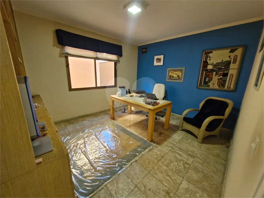 Casa à venda com 4 suítes no condomínio Villa Viana II, Cotia - SP