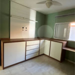 Sobrado à venda com 3 quartos, sendo 1 suíte, em Jardim Paulista, Atibaia, SP