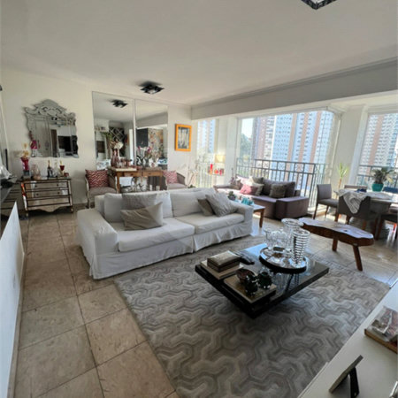 Apartamento à venda com 4 quartos, sendo 2 suítes,  em Vila Andrade, São Paulo, SP