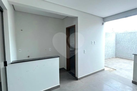 Casa à venda com 3 quartos, sendo 1 suíte, em Wanel Ville, Sorocaba, SP