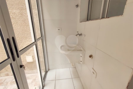 Casa para alugar com 2 suítes no condomínio Residencial Atucuri, São Paulo - SP