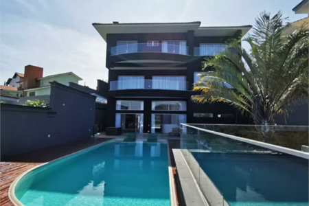 Casa à venda ou para alugar com 4 suítes em Parque dos Príncipes, São Paulo, SP