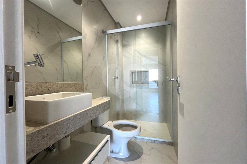 Apartamento à venda com 3 quartos, sendo 1 suíte,  em Jardim Marajoara, São Paulo, SP