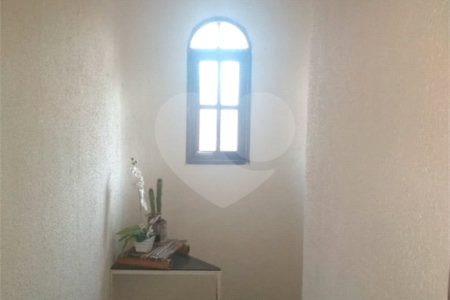 Casa Térrea à venda com 3 suítes em Jardim São Pedro, Mogi das Cruzes, SP