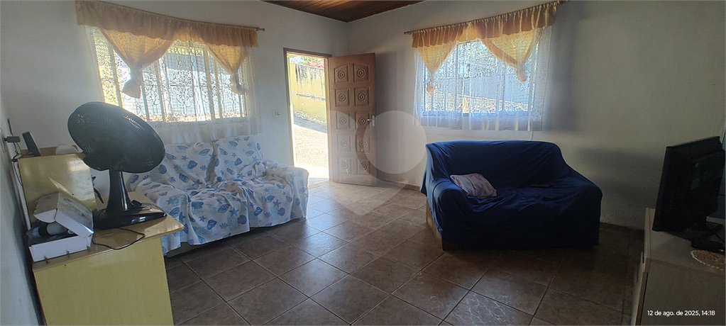 Chácara à venda com 3 quartos, sendo 1 suíte, no Centro, Nazaré Paulista, SP