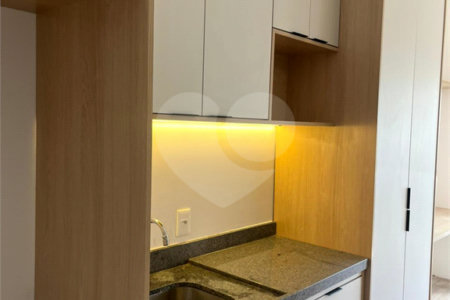 Flat à venda ou para alugar com 1 quarto em Perdizes, São Paulo, SP