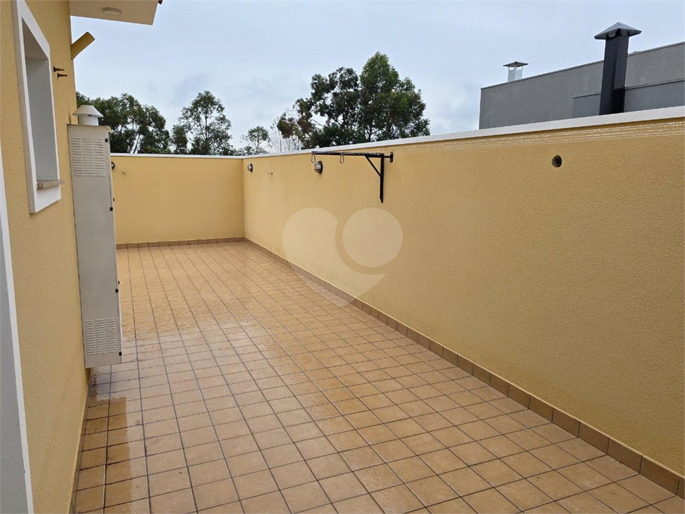 Casa à venda com 3 quartos, sendo 1 suíte,  no condomínio Golden Ville, Itapetininga - SP