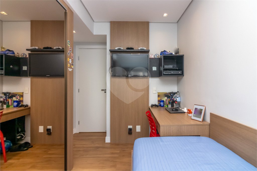 Apartamento à venda com 4 quartos, sendo 2 suítes, em Jardim Prudência, São Paulo, SP
