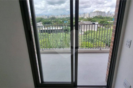 Apartamento à venda com 2 suítes em Moema, São Paulo, SP