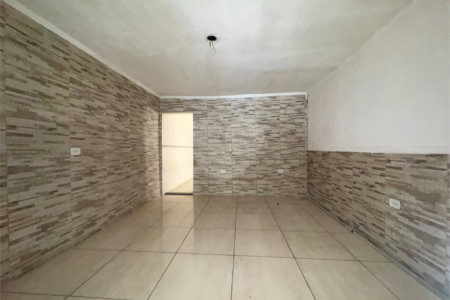 Sobrado à venda com 2 quartos em Vila Antonieta, São Paulo, SP