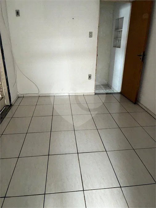 Casa Ampla e Versátil na Vila Marcelino — Excelente Espaço e Pronta para Ocupação Imediata!