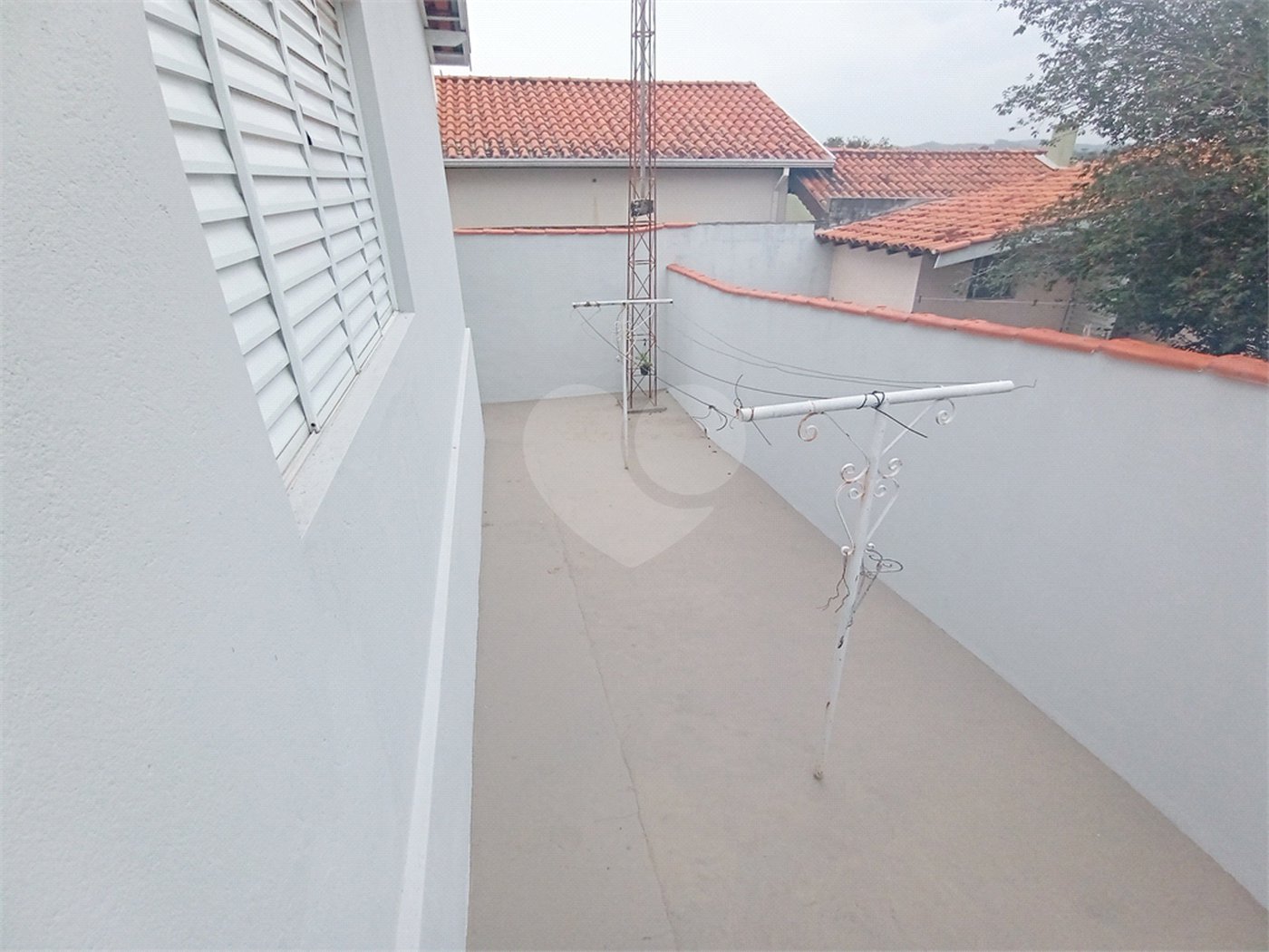 Casa à venda com 3 quartos, sendo 1 suíte,  no Centro, Vinhedo, SP