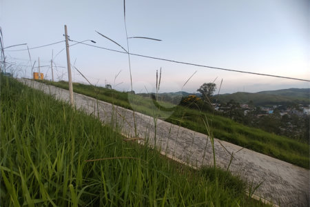 Terreno à venda no condomínio Paraíso da Montanha, Piracaia - SP