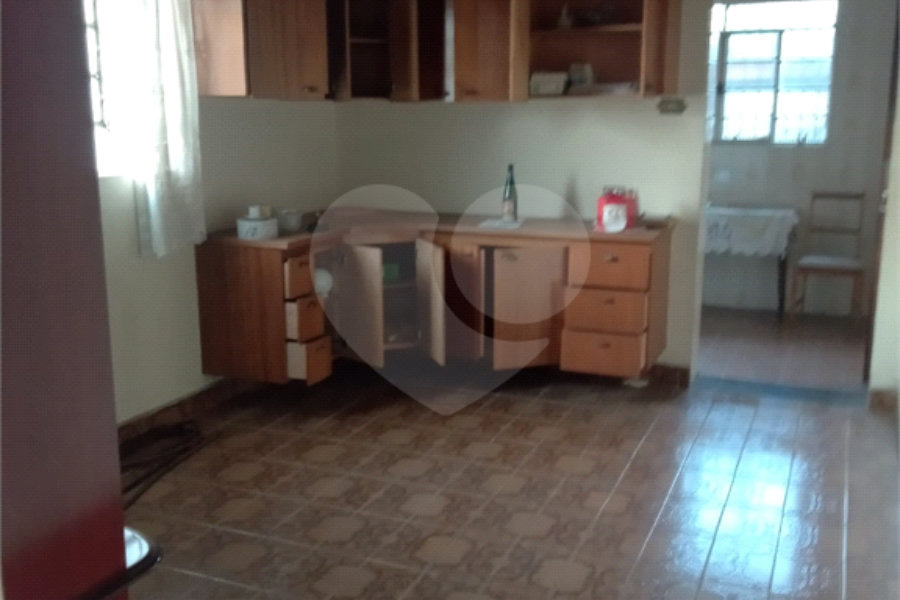 Casa à venda ou para alugar com 2 quartos no Centro, Mairiporã, SP