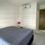 Apartamento à venda ou para alugar com 3 quartos, sendo 1 suíte,  em Riviera de São Lourenço, Bertioga, SP