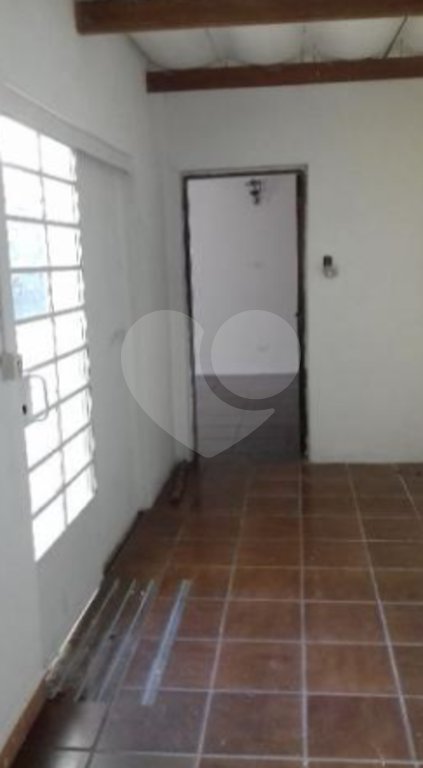 Casa à venda com 4 quartos, sendo 1 suíte, em Chora Menino, São Paulo, SP