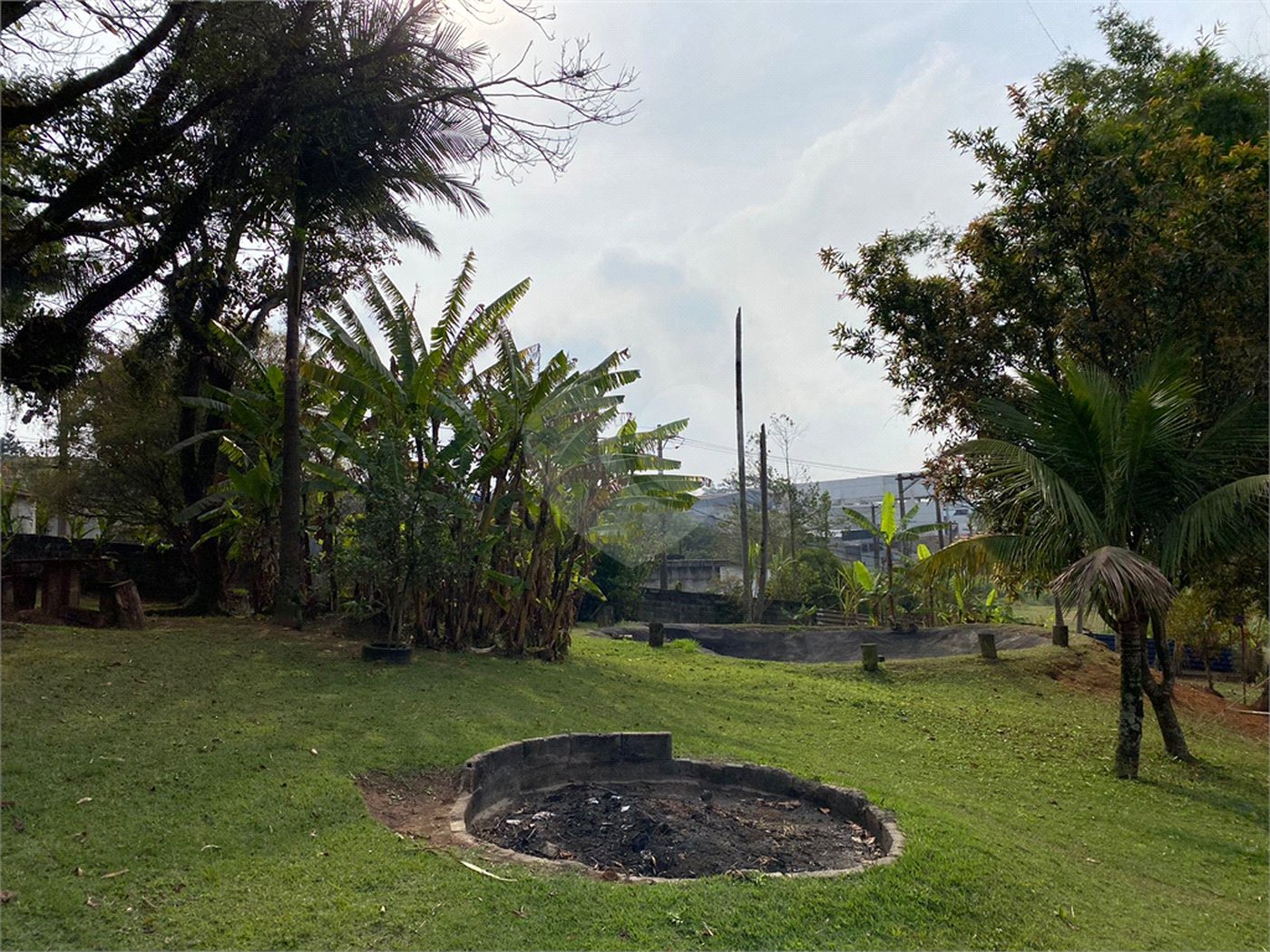 Chácara à venda com 3 quartos em Chácaras Ceres, Suzano, SP