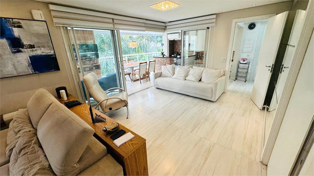 Apartamento à venda com 3 suítes em Vila Mariana, São Paulo, SP