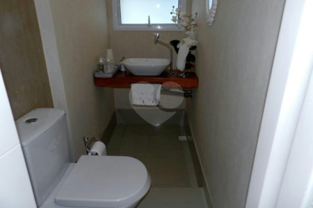 Sobrado à venda com 4 quartos, sendo 3 suítes, em Brooklin, São Paulo, SP