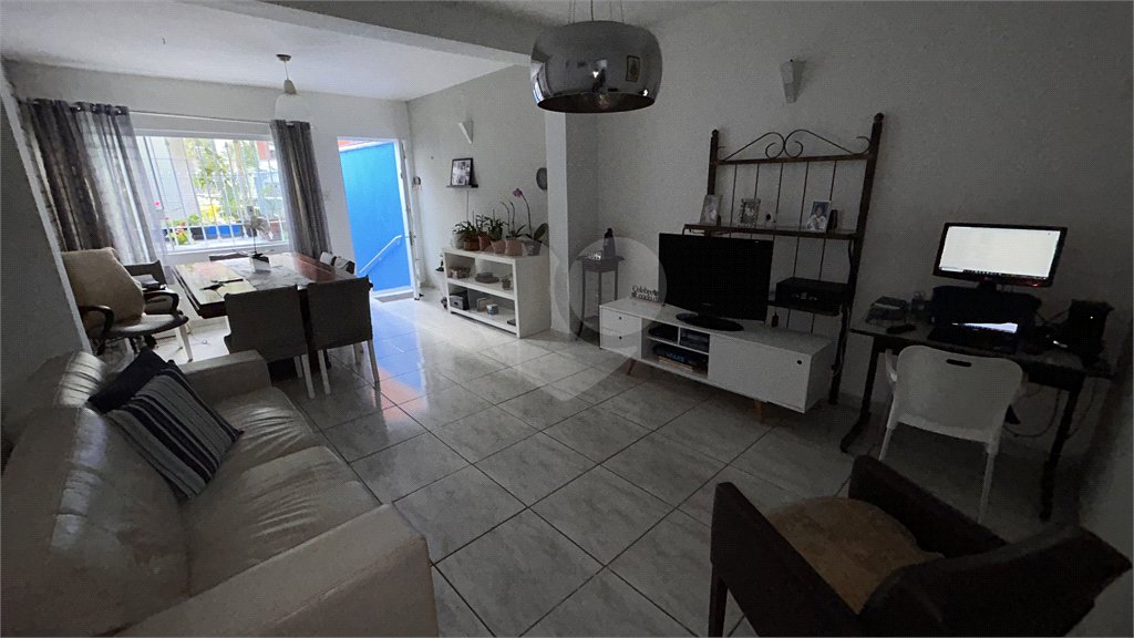 Sobrado à venda com 3 quartos em Água Fria, São Paulo, SP