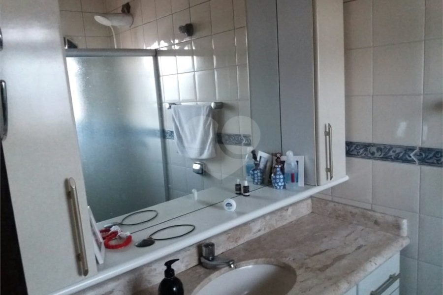 Sobrado à venda com 4 quartos, sendo 1 suíte, em Tremembé, São Paulo, SP