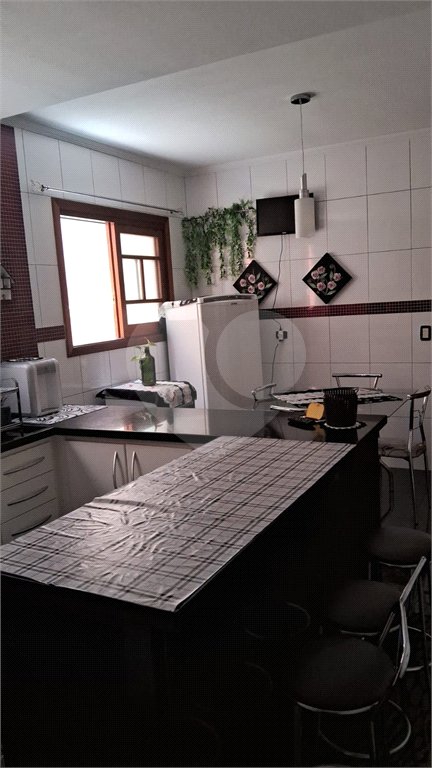 Sobrado à venda com 3 suítes em Vila Gustavo, São Paulo, SP