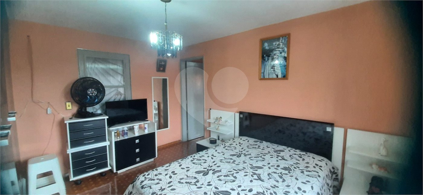 Sobrado à venda com 4 quartos, sendo 1 suíte, em Jardim Brasil (zona Norte), São Paulo, SP