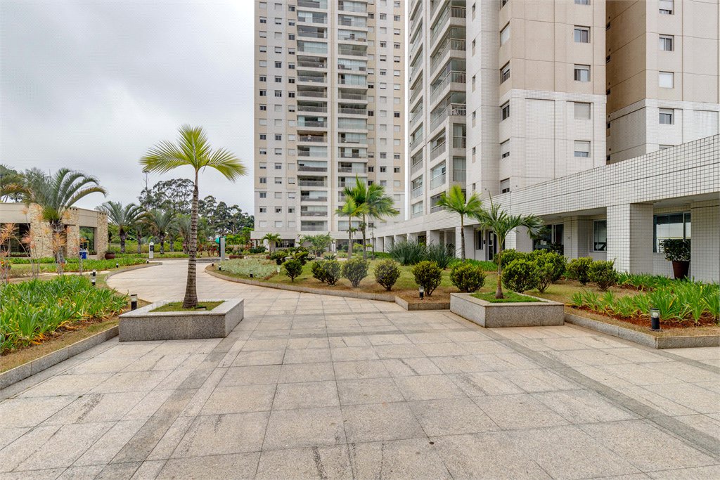 Apartamento à venda com 2 suítes em Jurubatuba, São Paulo, SP