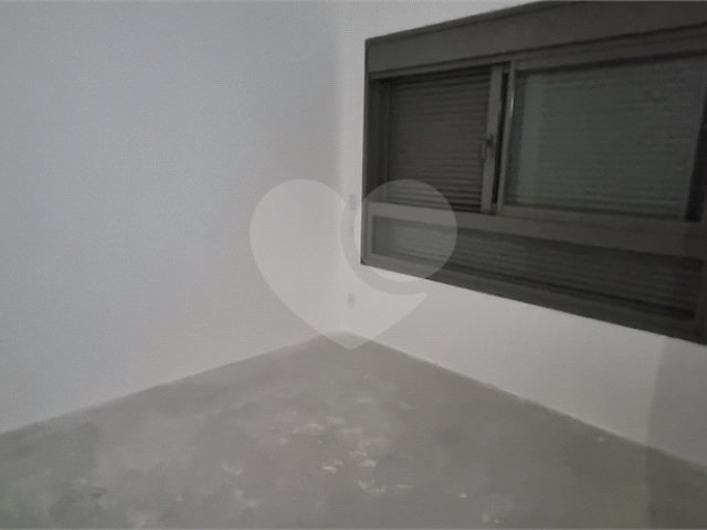 Apartamento à venda com 3 suítes em Moema, São Paulo, SP
