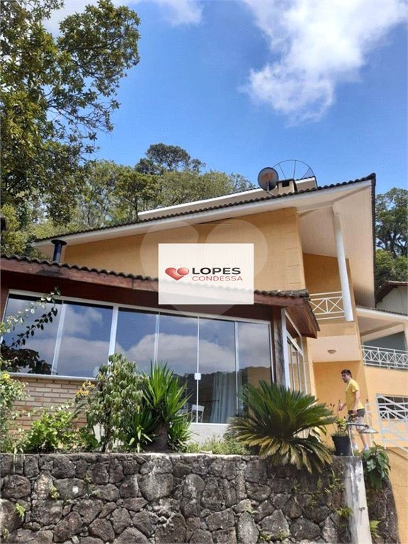 Casa à venda com 3 suítes no condomínio Alpes da Cantareira, Mairiporã - SP
