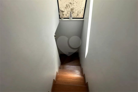 Sobrado à venda com 4 quartos, sendo 2 suítes, em Vila Ipojuca, São Paulo, SP