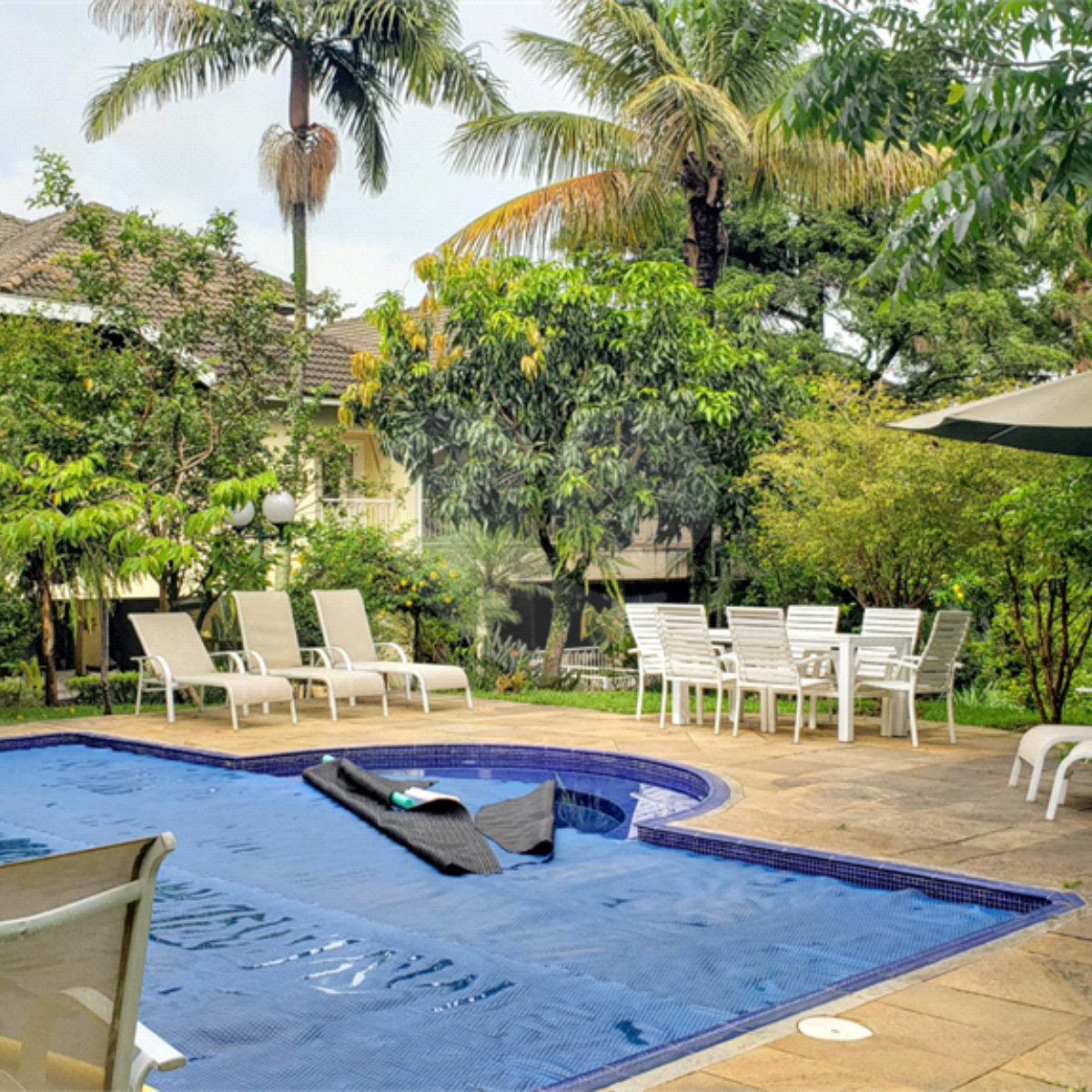 Casa à venda com 4 suítes no condomínio Espaço Natureza, São Paulo - SP