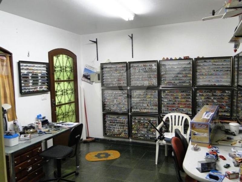 Sobrado à venda com 8 quartos, sendo 2 suítes,  em Santana, São Paulo, SP