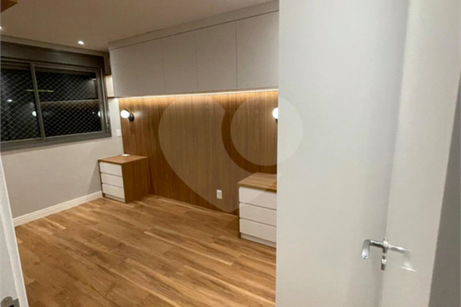 Apartamento à venda ou para alugar com 3 quartos, sendo 1 suíte, em Barra Funda, São Paulo, SP