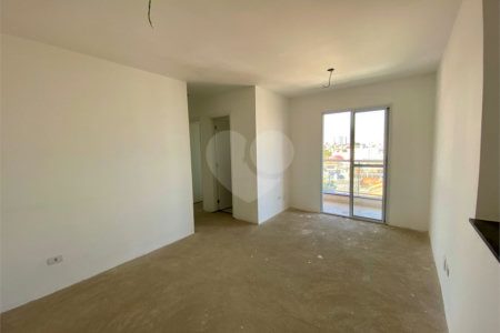 Apartamento à venda com 2 quartos, sendo 1 suíte,  em Vila Galvão, Guarulhos, SP