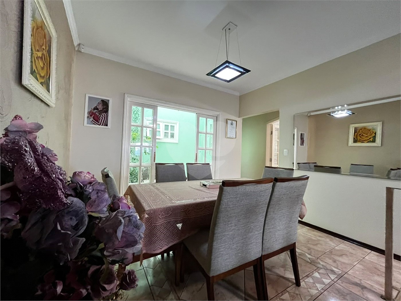 Casa à venda com 3 quartos, sendo 1 suíte, em Vila Nastri, Itapetininga, SP