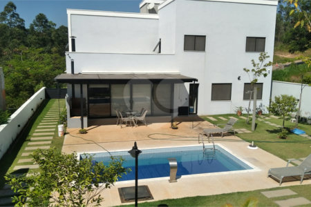 Casa à venda com 4 quartos, sendo 2 suítes, no condomínio Campos de Santo Antonio II, Itu - SP