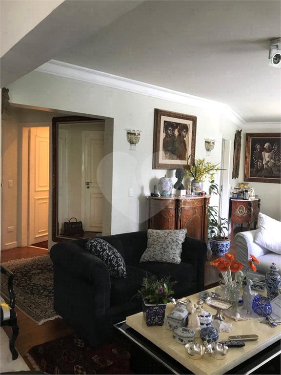Apartamento à venda com 3 suítes em Vila Morumbi, São Paulo, SP