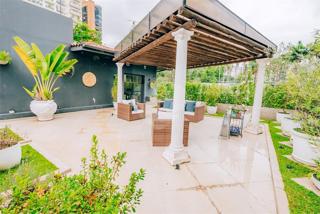 Casa à venda com 1 quarto em Vila Nova Conceição, São Paulo, SP