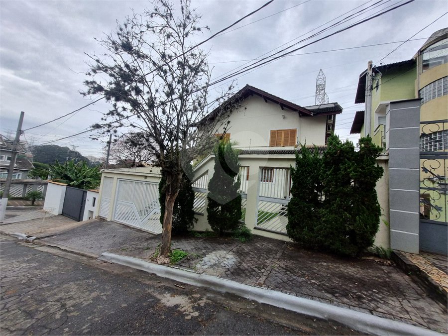 Sobrado à venda ou para alugar com 5 quartos, sendo 4 suítes,  em City América, São Paulo, SP
